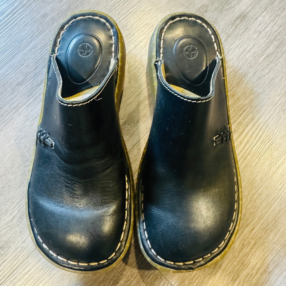 Dr. Martens 8B05 Black Leather Mules Clogs Contrast Stitch Women US 5 UK 4 EU 37